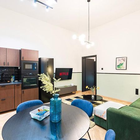Luxury Peaceful Apartment By The St Stephen'S Basilica Budapest Eksteriør billede