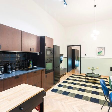 Luxury Peaceful Apartment By The St Stephen'S Basilica Budapest Eksteriør billede