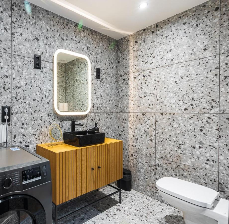 Luxury Peaceful Apartment By The St Stephen'S Basilica Budapest Eksteriør billede